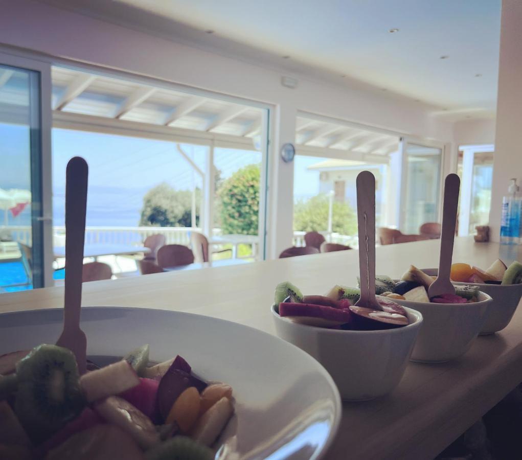 Brentanos Apartments - A - View Of Paradise Gastouri  Esterno foto
