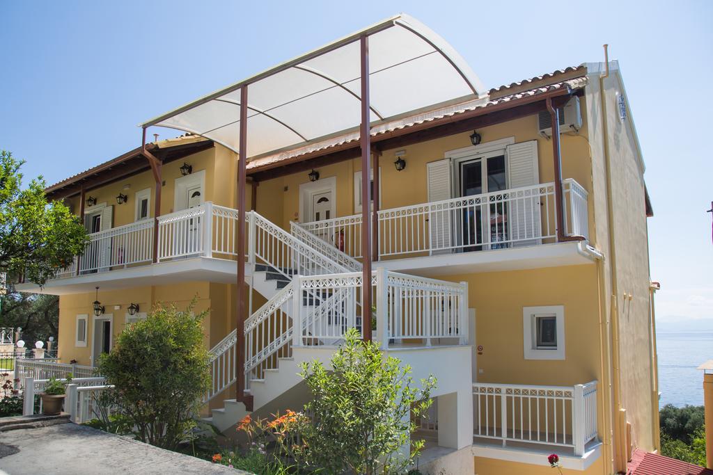 Brentanos Apartments - A - View Of Paradise Gastouri  Esterno foto