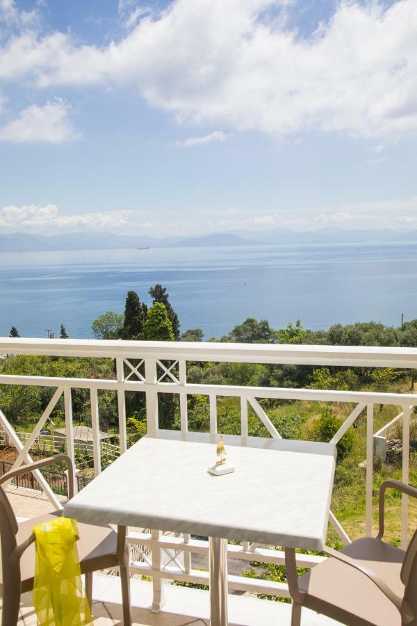 Brentanos Apartments - A - View Of Paradise Gastouri  Esterno foto
