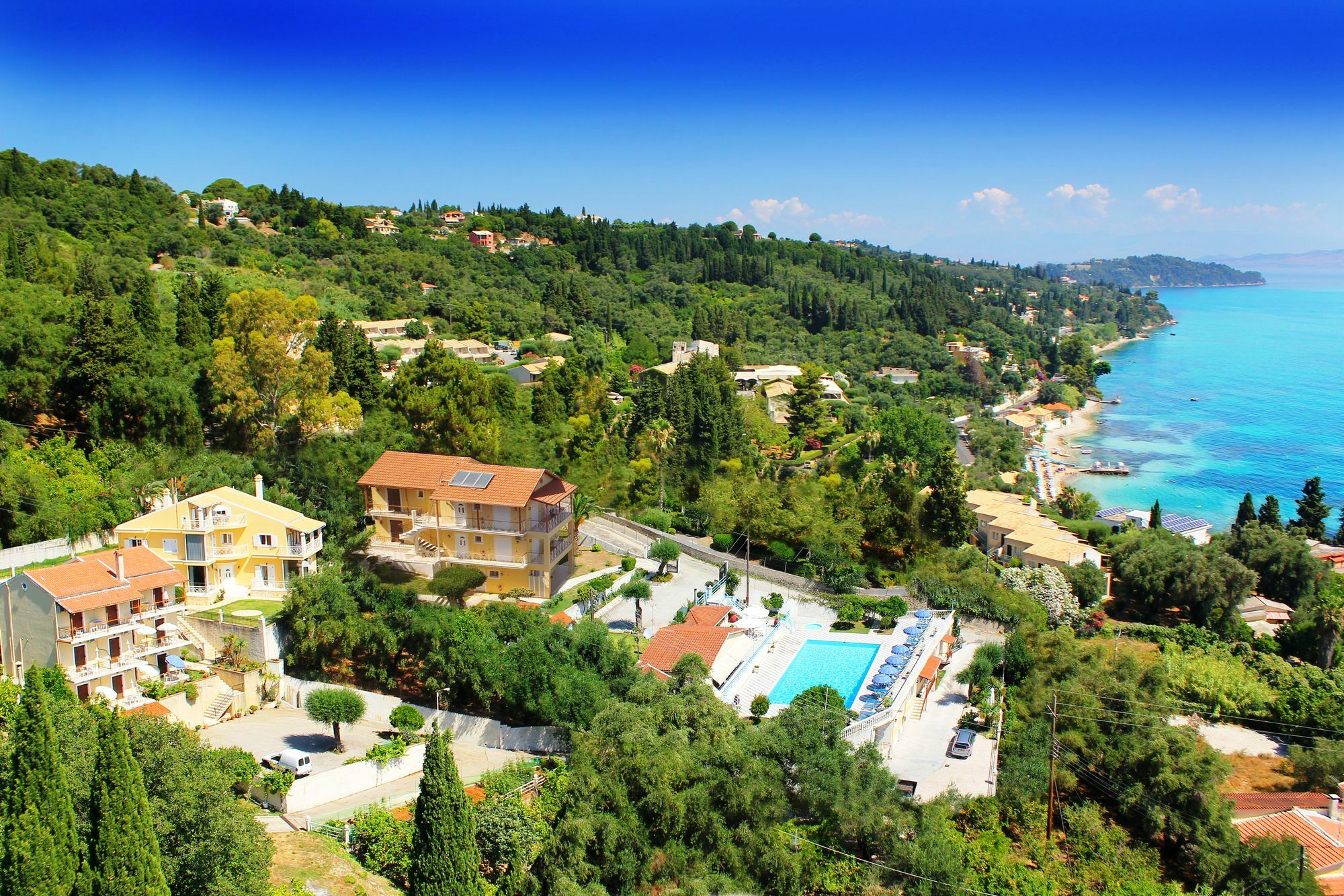 Brentanos Apartments - A - View Of Paradise Gastouri  Esterno foto