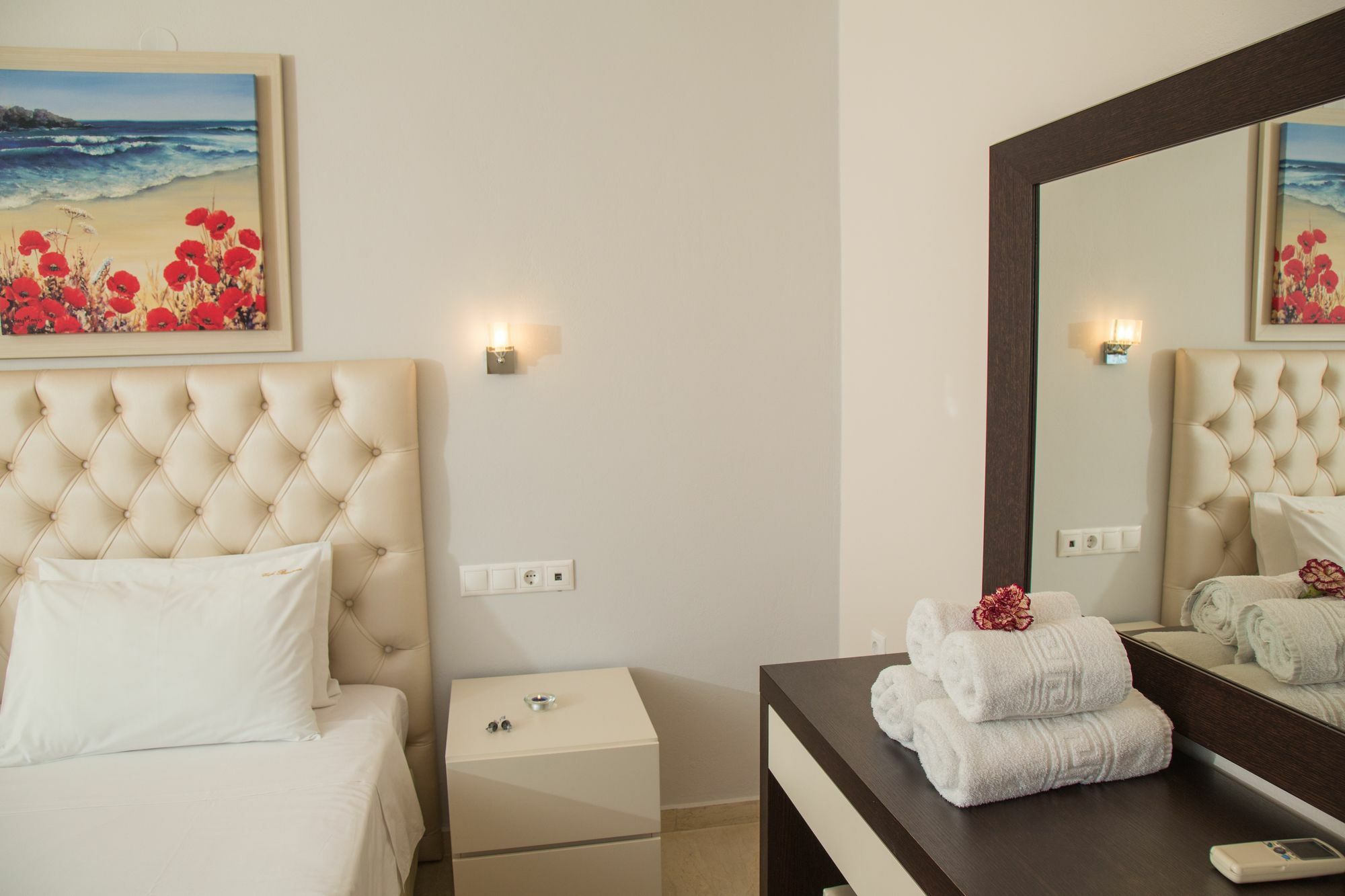 Brentanos Apartments - A - View Of Paradise Gastouri  Esterno foto